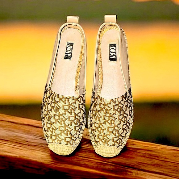 Dkny Shoes - DKNY Women's Espadrille Loafer Size 9 EUC!